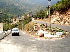 Final Bend before reaching Marudamalai