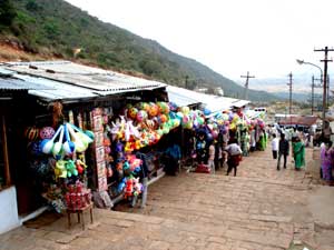 Shops on the way to Marudamalai Temple along the steps