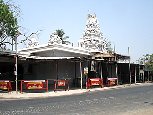 View of Arulmigu Eachanari Vinayagar Thirukoil with the Road